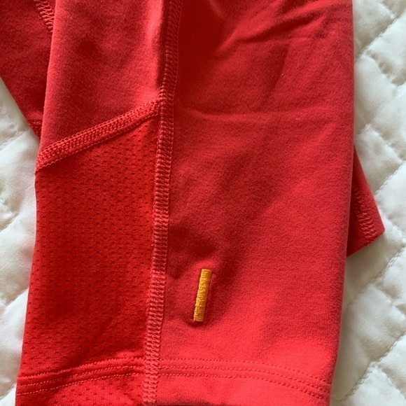New - Lucy activewear- Capri - Picture 4 of 6